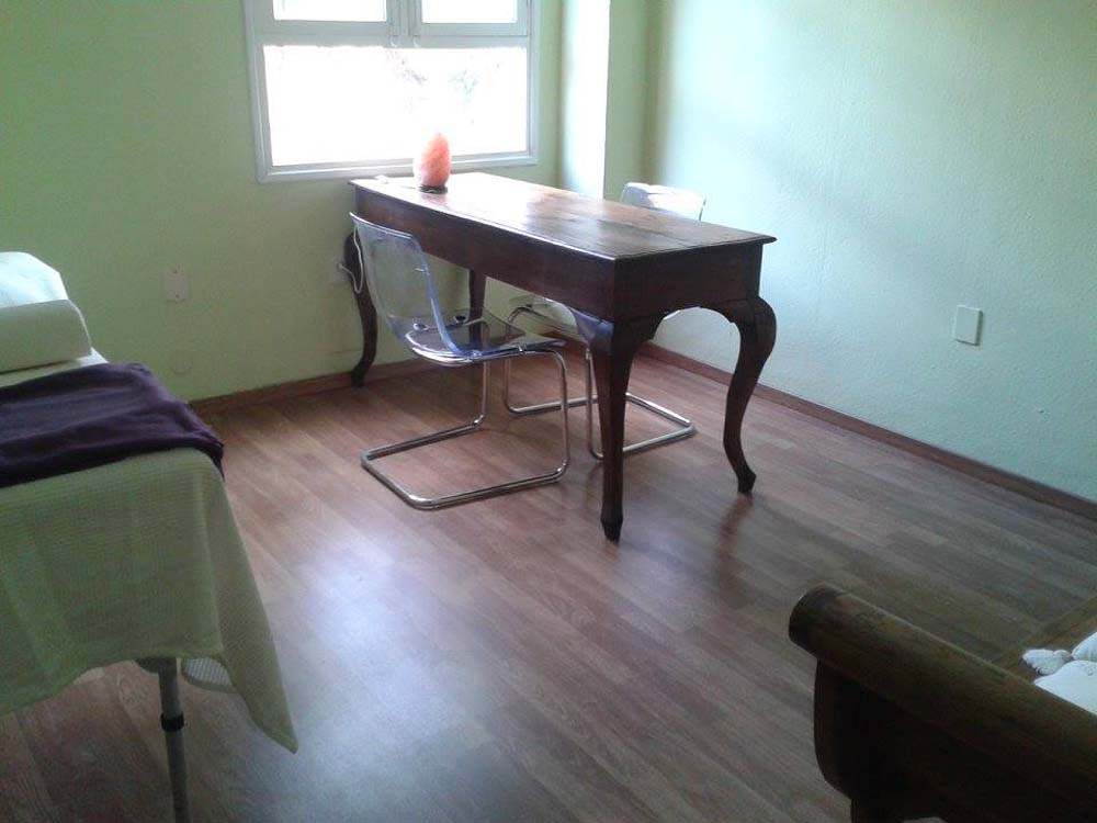 Sala 4
Tamaño: 10 m2
Precio por hora : 9 €