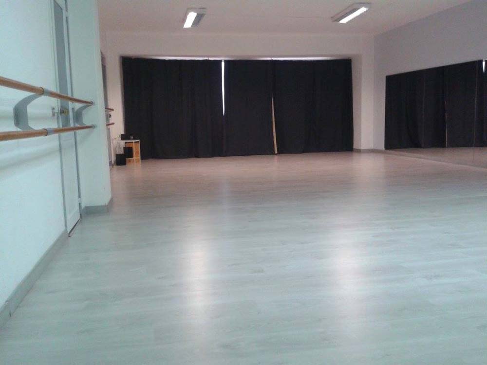 Sala 9
Tamaño:  80 m2
Precio por hora :  18 €